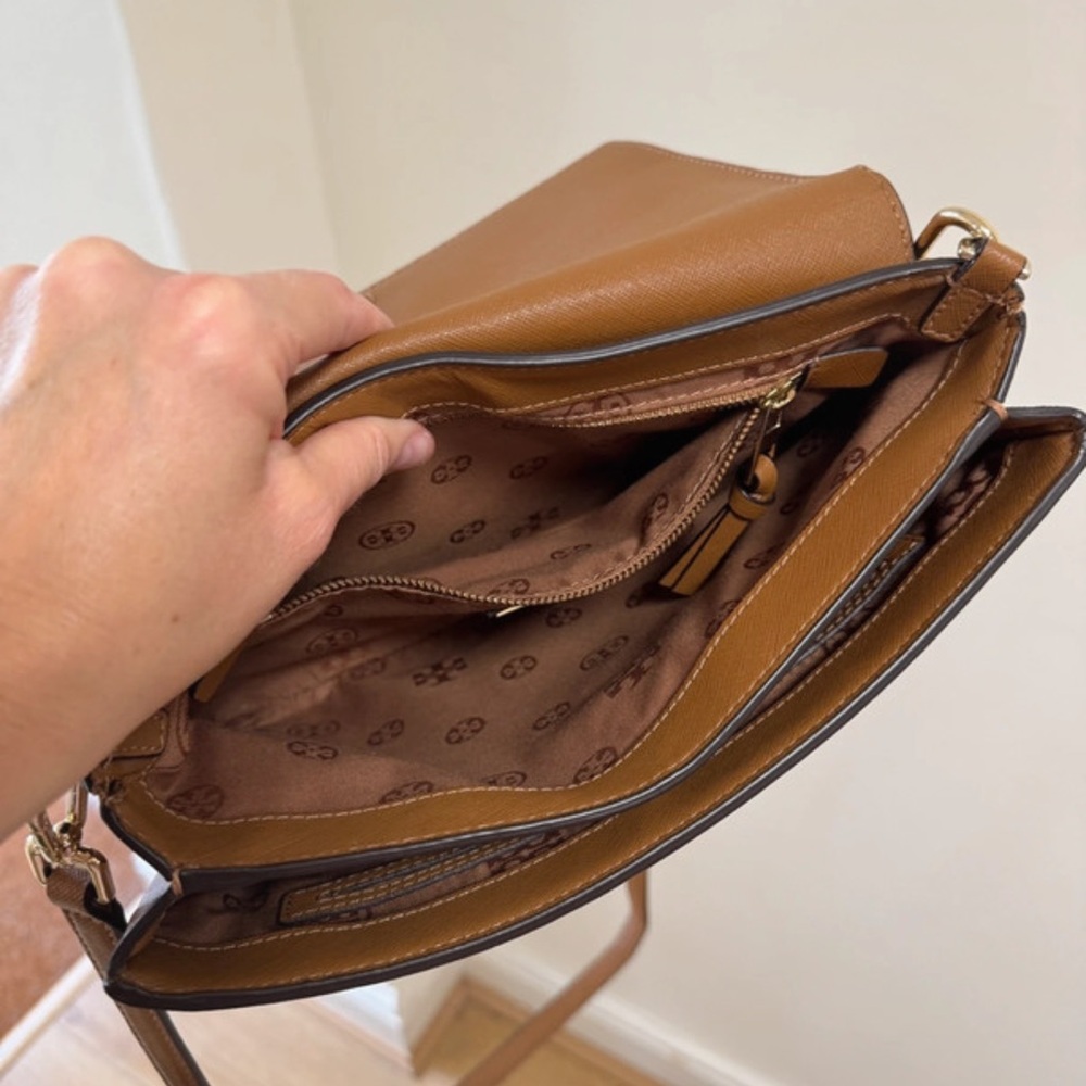 Tory Burch Emerson crossbody bag/purse - Picture 9 of 13